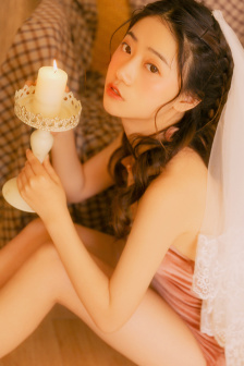 25岁的女字高中生动漫
